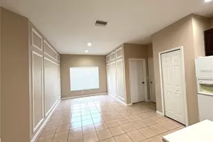 1849 Mira Lago Cir, Ruskin, FL 33570 - Photo 7