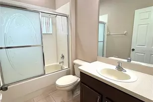 1849 Mira Lago Cir, Ruskin, FL 33570 - Photo 15