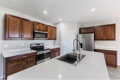 2909 NW 22nd Avenue, Cape Coral, FL 33993 - Photo 5