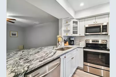 14027 Notreville Way, Tampa, FL 33624 - Photo 7