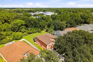 19150 Dove Creek Dr, Tampa, FL 33647 - Photo 11