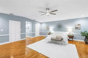146 Giralda Blvd NE, Saint Petersburg, FL 33704 - Photo 13