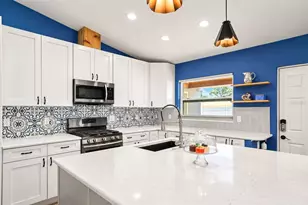 4223 Narvarez Way S, Saint Petersburg, FL 33712 - Photo 9