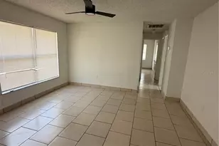 2461 Chestnut Woods Dr, Lakeland, FL 33815 - Photo 7