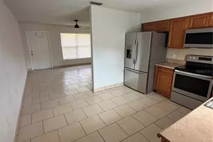 2461 Chestnut Woods Dr, Lakeland, FL 33815 - Photo 5