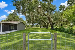 3712 Gallagher Rd, Plant City, FL 33565 - Photo 5