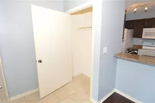 10265 Gandy Blvd N, Saint Petersburg, FL 33702 - Photo 5