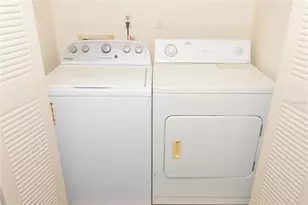 10265 Gandy Blvd N, Saint Petersburg, FL 33702 - Photo 11
