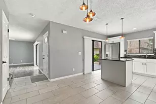 15431 W Pond Woods Dr, Tampa, FL 33618 - Photo 19