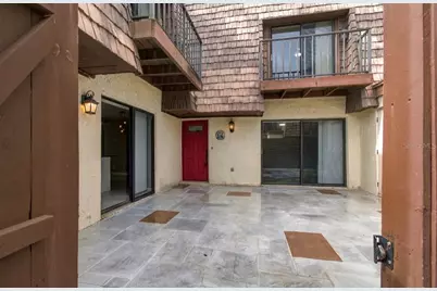 15431 W Pond Woods Drive #15431, Tampa, FL 33618 - Photo 3