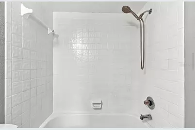 15431 W Pond Woods Drive #15431, Tampa, FL 33618 - Photo 39