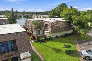 15431 W Pond Woods Dr, Tampa, FL 33618 - Photo 49