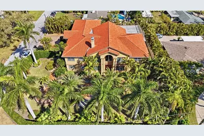303 Sunny Lane, Belleair, FL 33756 - Photo 11