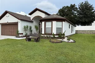7628 Weehawken Dr, Zephyrhills, FL 33540 - Photo 1