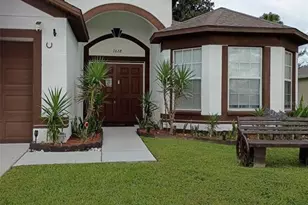 7628 Weehawken Dr, Zephyrhills, FL 33540 - Photo 3