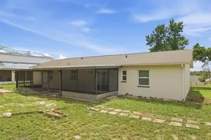 13131 Siam Dr, Spring Hill, FL 34609 - Photo 15