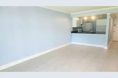 5038 Terrace Palms Circle #102, Tampa, FL 33617 - Photo 5