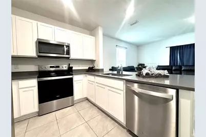 4463 Rachel Falls Drive, Tampa, FL 33610 - Photo 3