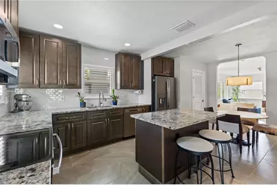 1030 32nd Avenue N, Saint Petersburg, FL 33704 - Photo 9