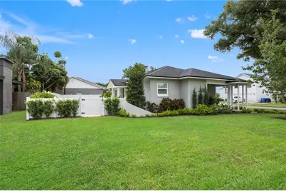1030 32nd Avenue N, Saint Petersburg, FL 33704 - Photo 5