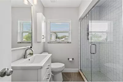 1030 32nd Avenue N, Saint Petersburg, FL 33704 - Photo 25