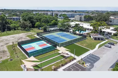 5501 80th Street N #303, Saint Petersburg, FL 33709 - Photo 37