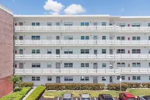 5501 80th St N, Saint Petersburg, FL 33709 - Photo 23
