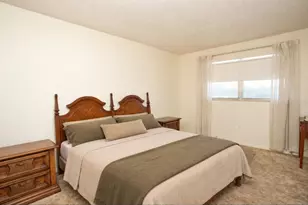 5501 80th St N, Saint Petersburg, FL 33709 - Photo 9