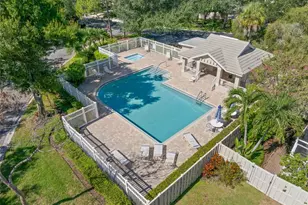 484 Santa Cruz Pl NE, Saint Petersburg, FL 33703 - Photo 25
