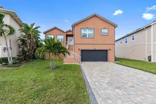 1081 S Pointe Alexis Dr, Tarpon Springs, FL 34689 - Photo 1