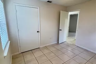 1145 Cherry Ln, Lakeland, FL 33811 - Photo 11