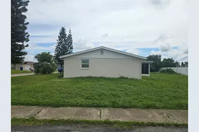 2055 Norfolk Drive, Holiday, FL 34691 - Photo 5