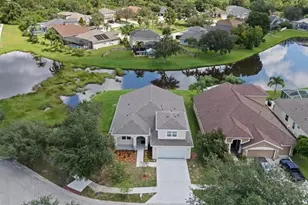 10704 Banfield Dr, Riverview, FL 33579 - Photo 5