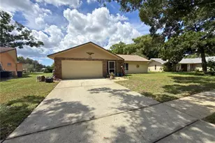 1382 Glengarry Dr, Palm Harbor, FL 34684 - Photo 3