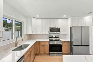 1630 Dale Cir N, Dunedin, FL 34698 - Photo 11
