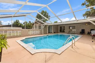 816 Knight St, Seffner, FL 33584 - Photo 3