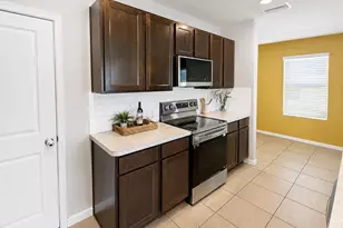 10153 Geese Trail Cir, Sun City Center, FL 33573 - Photo 13