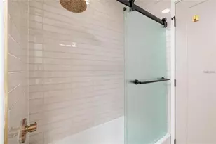 1985 Michigan Ave NE, Saint Petersburg, FL 33703 - Photo 23