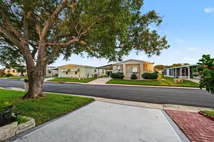 3207 Brewster Dr, Holiday, FL 34690 - Photo 41