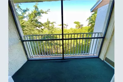 9960 5th Street N #301, Saint Petersburg, FL 33702 - Photo 11