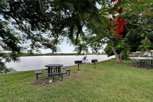 611 Destiny Dr, Ruskin, FL 33570 - Photo 33