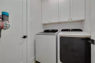233 8th St N, Saint Petersburg, FL 33701 - Photo 25