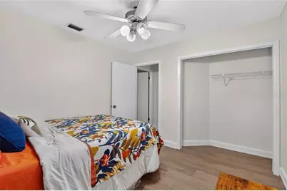 3721 Village Estates Place, Tampa, FL 33618 - Photo 19
