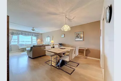 4550 Cove Circle #502, Saint Petersburg, FL 33708 - Photo 7