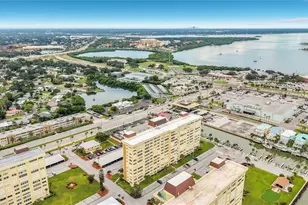 4550 Cove Cir, Saint Petersburg, FL 33708 - Photo 45