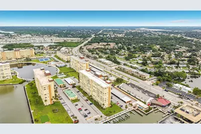 4550 Cove Circle #502, Saint Petersburg, FL 33708 - Photo 39
