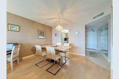 4550 Cove Circle #502, Saint Petersburg, FL 33708 - Photo 9