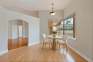 7380 Pebble Beach Ln, Seminole, FL 33777 - Photo 17