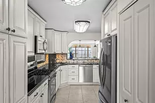 6060 Shore Blvd S, Gulfport, FL 33707 - Photo 13
