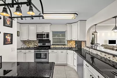 6060 Shore Boulevard S #200, Gulfport, FL 33707 - Photo 11